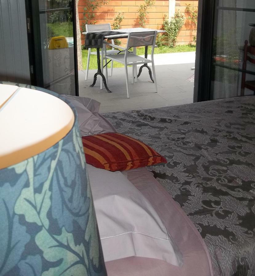 Cugnaux Toulouse Metropole Ouest Chambre Privee De Luxe - Sdb Wc Privee Terrasse Piscine Aqua Bike Exterior photo