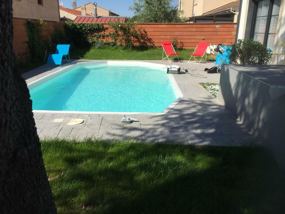 Cugnaux Toulouse Metropole Ouest Chambre Privee De Luxe - Sdb Wc Privee Terrasse Piscine Aqua Bike Exterior photo